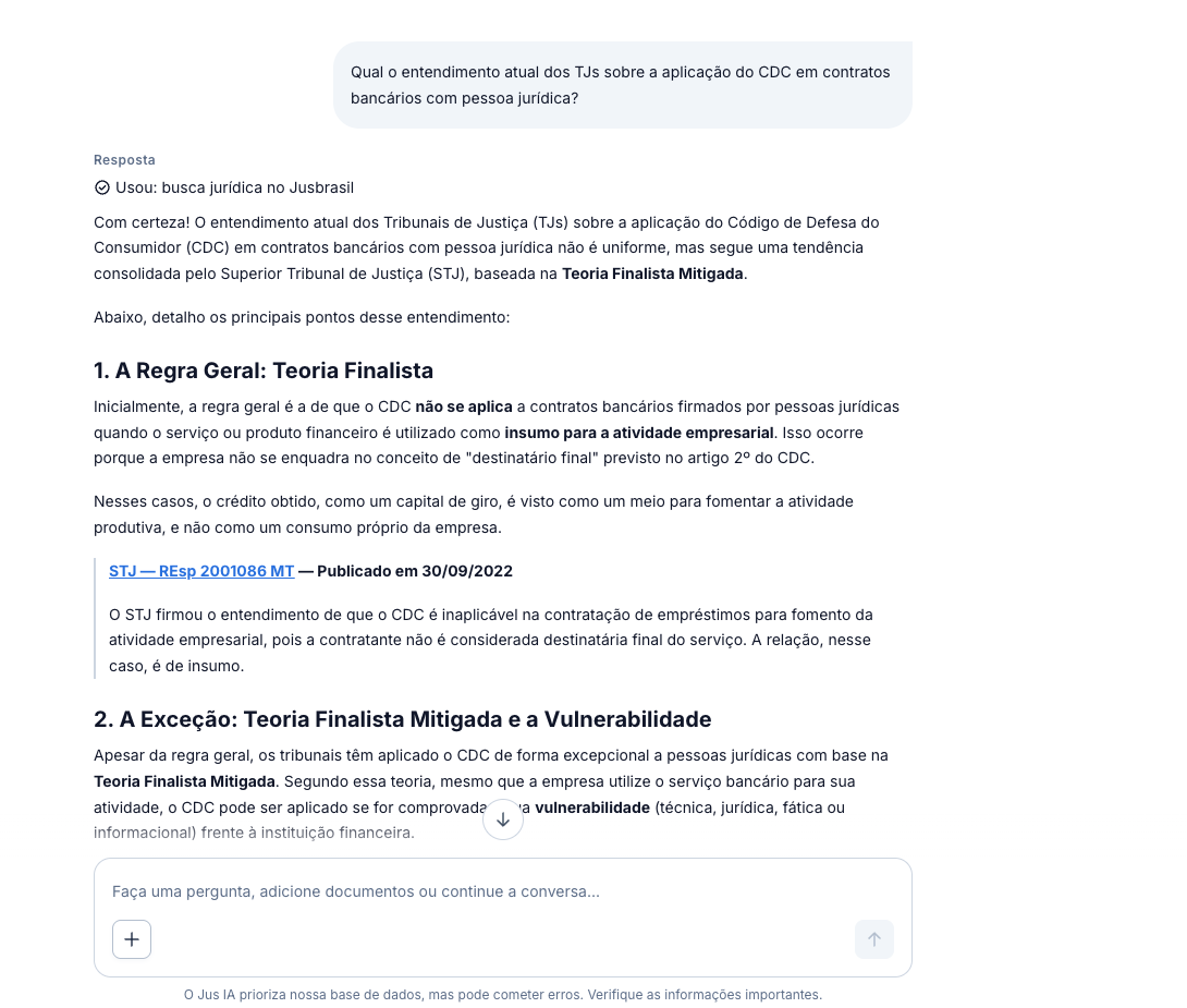 Interface do Jus IA exibindo a área de conversa e exemplos de comandos para refinar a pesquisa jurídica.